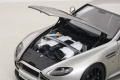 Aston Martin V12 Vantage S, silver